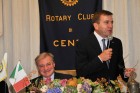 13/10/2011: il Prof. Piero ROSATI ci ha parlato di chirurgia estetica - ROTARY CLUB di CENTO